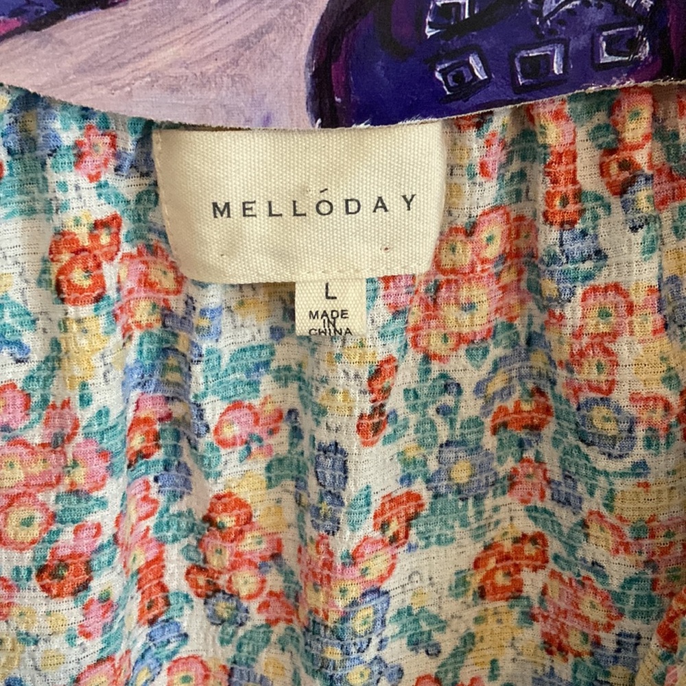 Floral blouse - Picture 2 of 7